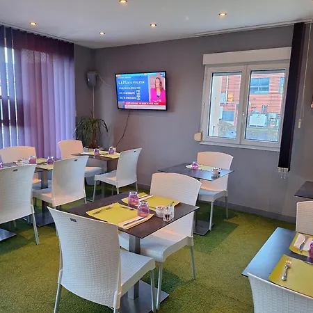 Hotel Le Foron 3*