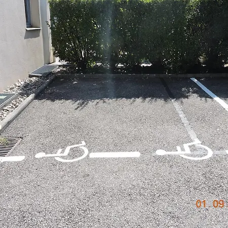 Le Foron 3*