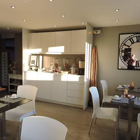 Le Foron 3*