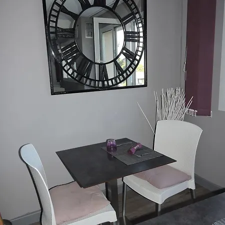 Le Foron Hotel 3*
