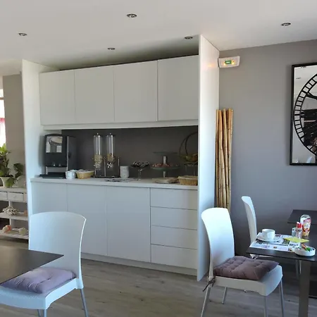 Le Foron Hotel