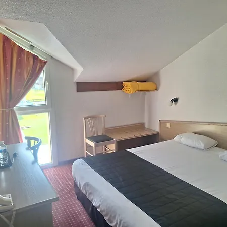 Hotel Le Foron 3*