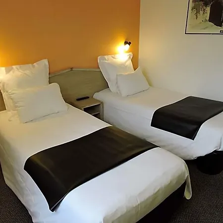 Le Foron 3*