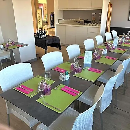 Le Foron Hotel